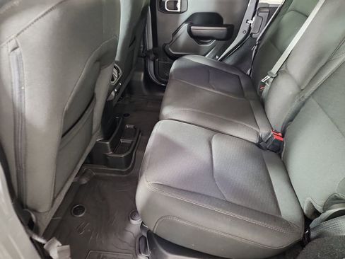 Used 2023 Jeep Wrangler Unlimited image 11