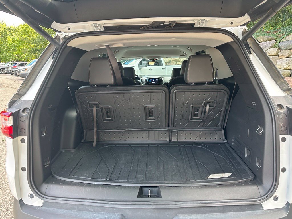 Used 2020 Chevrolet Traverse LT w/ LPO, Floor Liner Package AWD/4WD image 27