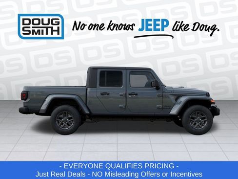 New 2026 Jeep Gladiator Sport image 21