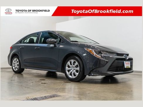 Used 2024 Toyota Corolla LE FWD image 1