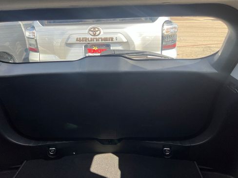 Used 2026 Toyota Corolla Cross XLE FWD image 12