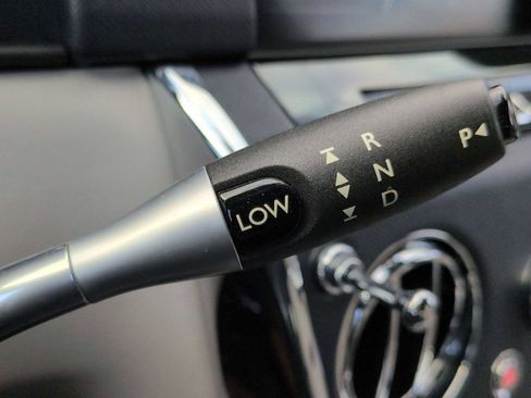 Used 2022 Rolls-Royce Cullinan image 33