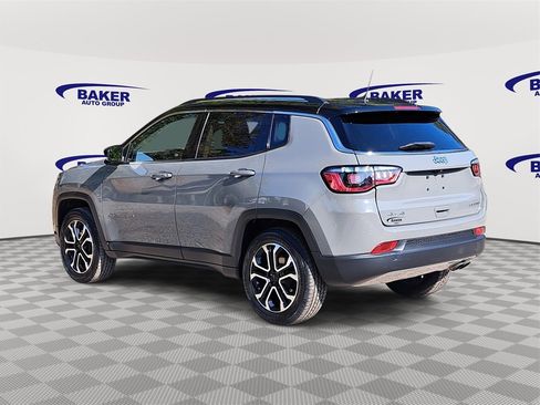 Used 2022 Jeep Compass Limited image 5