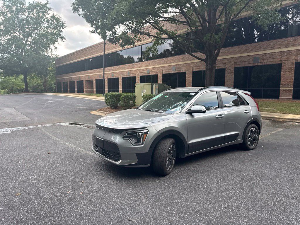 Used 2024 Kia Niro Wind FWD image 3