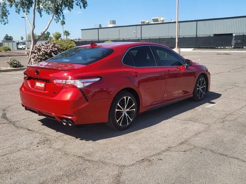 Used 2020 Toyota Camry SE image 9