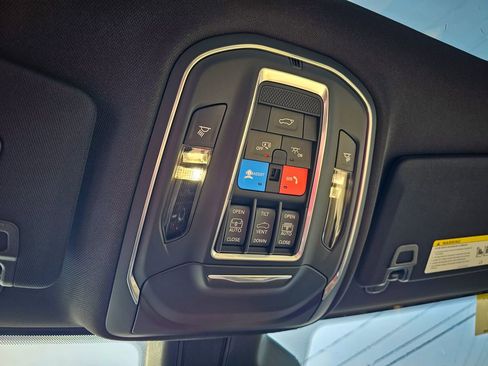 New 2025 Jeep Grand Cherokee Limited w/ Trailer Tow Package image 31