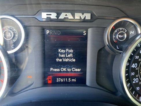 Used 2024 RAM 3500 Big Horn image 23