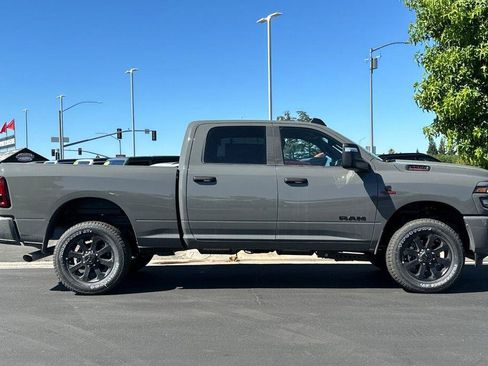 New 2026 RAM 2500 Big Horn AWD/4WD image 3