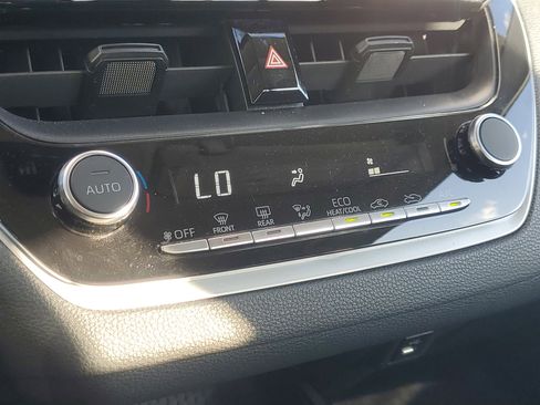 Certified 2024 Toyota Corolla LE image 28