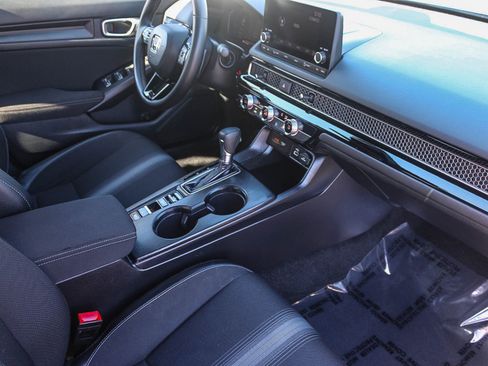 Certified 2024 Honda Civic Sport image 17