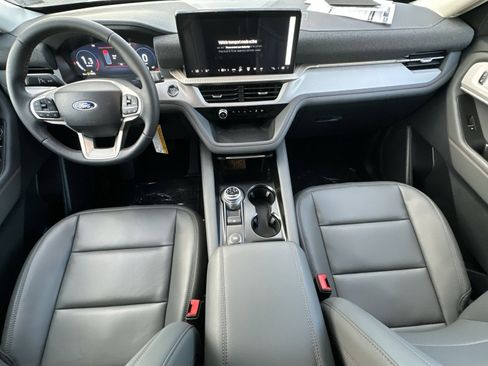 New 2025 Ford Explorer Active w/ Active Comfort Package image 29