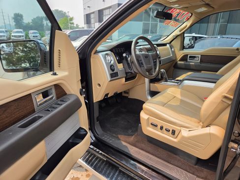 Used 2014 Ford F150 Lariat w/ Lariat Chrome Package AWD/4WD image 6