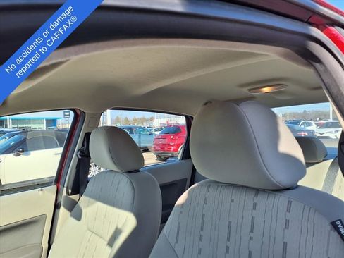 Used 2010 Ford Focus SE image 19