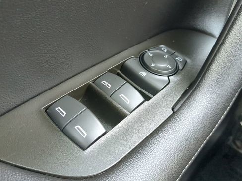 Used 2023 Chevrolet Blazer LT image 28