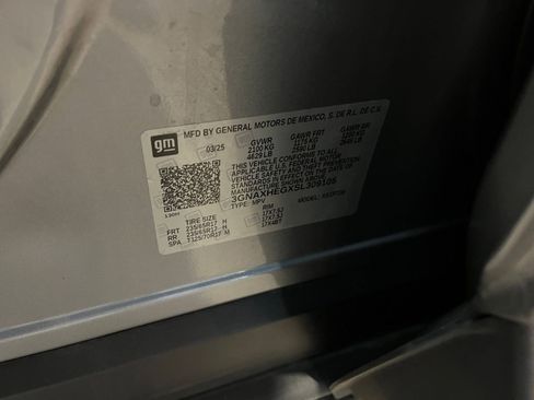 Used 2025 Chevrolet Equinox LT FWD image 29