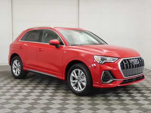 Used 2025 Audi Q3 2.0T Premium Plus w/ Premium Plus Package image 4