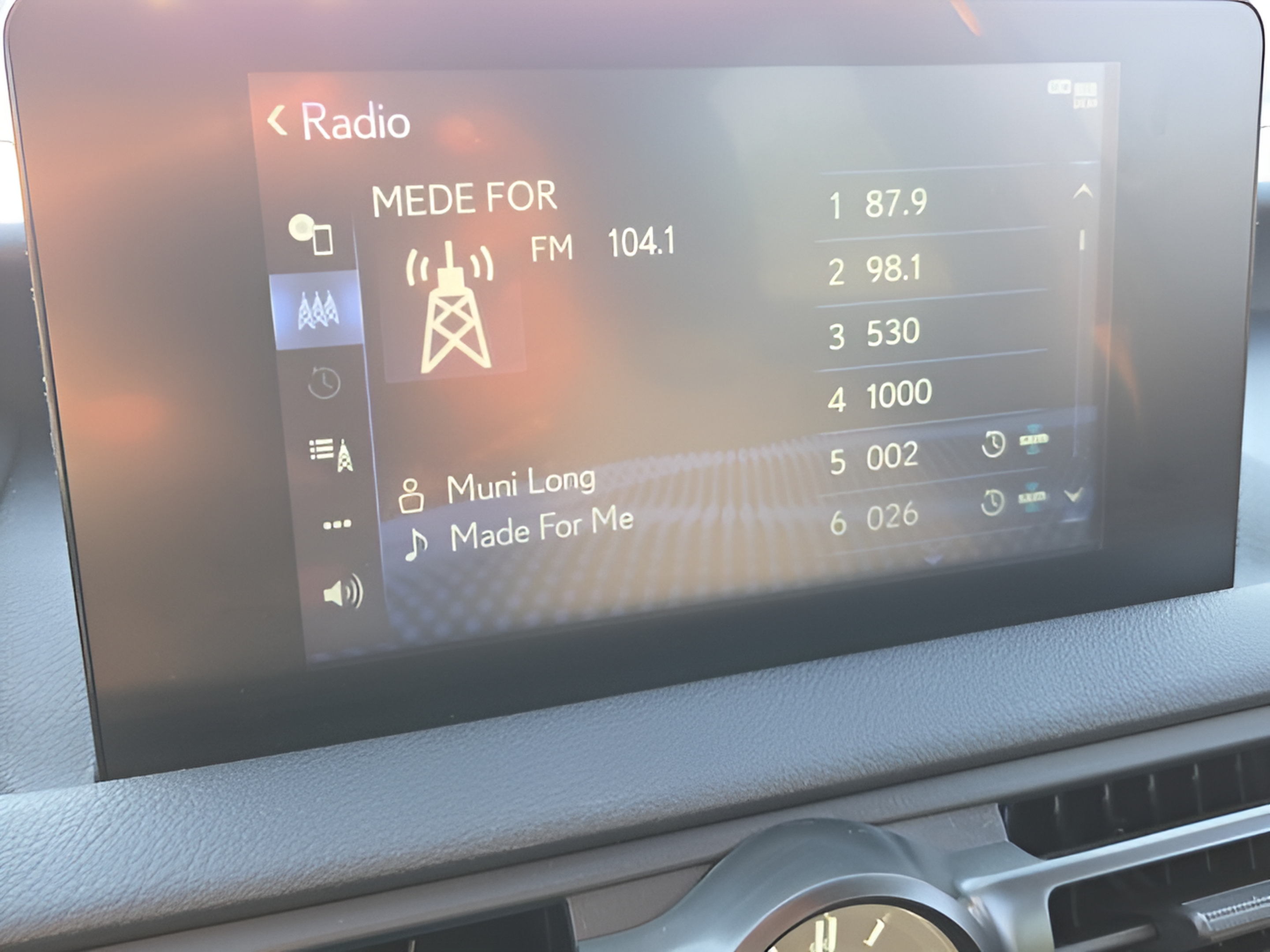 Used 2025 Lexus IS 350 F Sport w/ Accessory Package RWD image 17