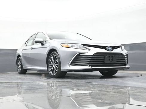 Used 2024 Toyota Camry XLE FWD image 52