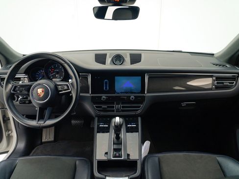 Used 2023 Porsche Macan GTS image 18