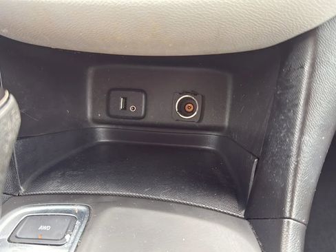 Used 2018 Chevrolet Equinox LS AWD/4WD image 19