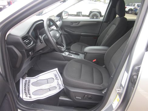 Used 2024 Ford Escape Active image 11