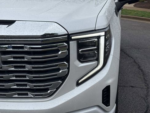 Used 2023 GMC Sierra 1500 Denali AWD/4WD image 11