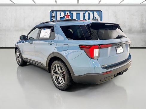 New 2026 Ford Explorer ST-Line w/ ST-Line Street Pack image 5