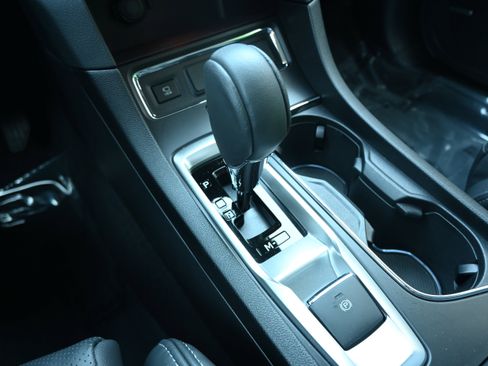 Certified 2025 Subaru Ascent Limited image 27