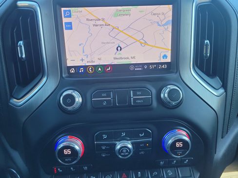 Used 2022 GMC Sierra 2500 Denali w/ Denali Ultimate Package AWD/4WD image 27