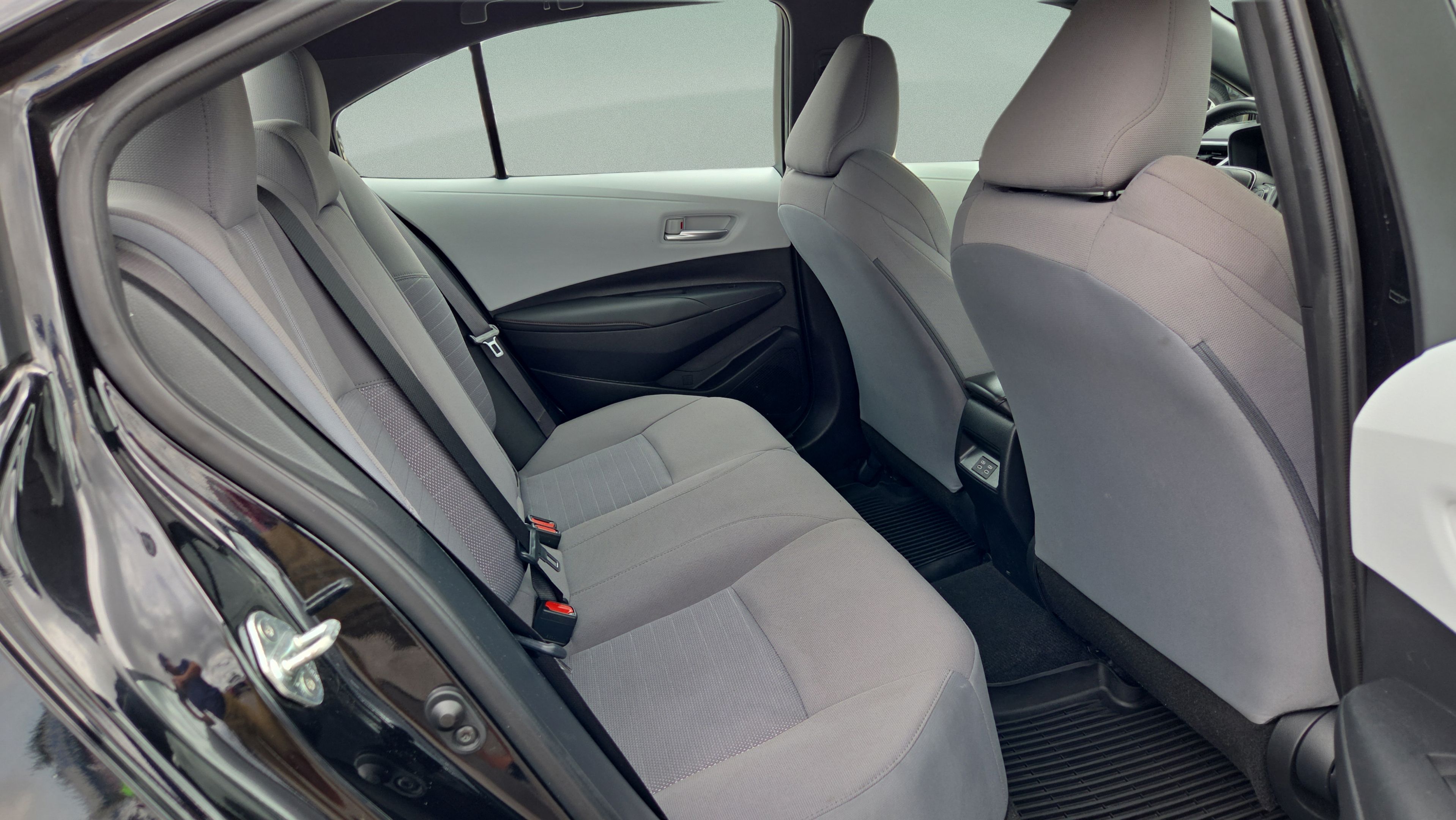 Certified 2024 Toyota Corolla SE FWD image 14