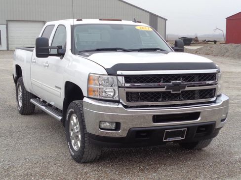 Used 2011 Chevrolet Silverado 3500 LTZ w/ Snow Plow Prep Package image 4