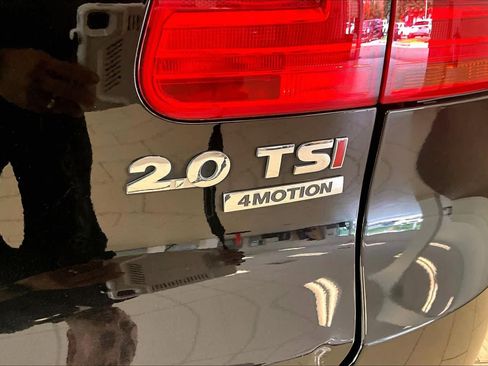 Used 2013 Volkswagen Tiguan SE AWD/4WD image 9