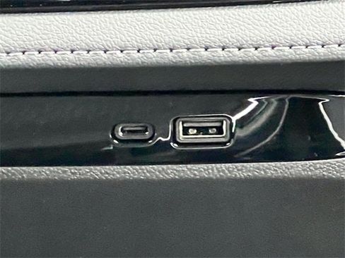 New 2025 Buick Enclave Preferred w/ LPO, Floor Liner Package image 24