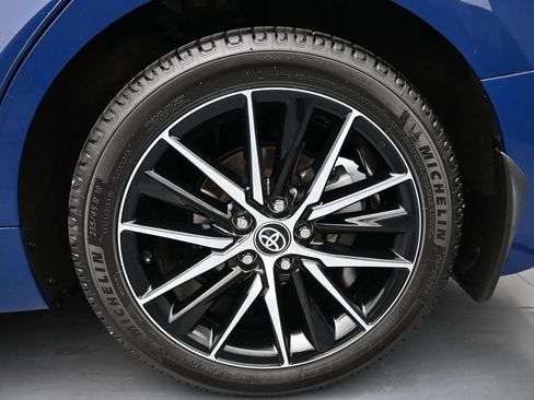 Used 2024 Toyota Camry SE w/ Convenience Package FWD image 26