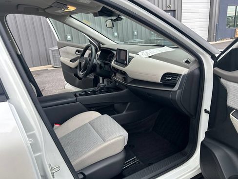 Certified 2023 Nissan Rogue SV AWD/4WD image 28