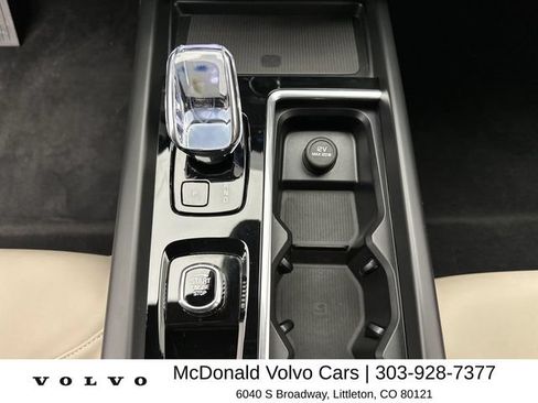 Used 2026 Volvo XC60 B5 Plus w/ Protection Package Premier AWD/4WD image 20