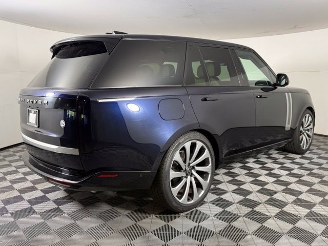 Certified 2025 Land Rover Range Rover SV AWD/4WD image 7