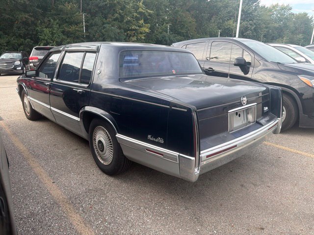 Used 1993 Cadillac De Ville Sedan FWD image 4