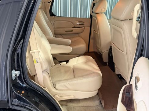 Used 2007 Cadillac Escalade AWD w/ Information Package image 25