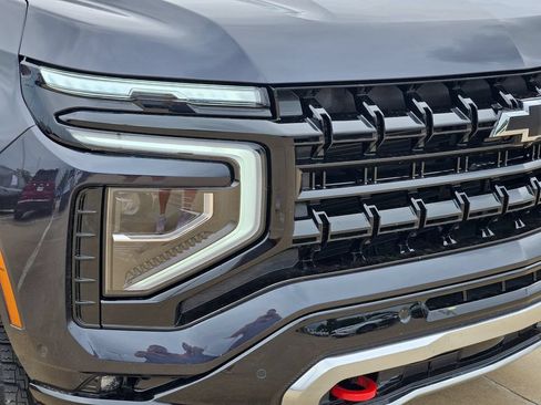 Used 2026 Chevrolet Tahoe Z71 AWD/4WD image 12