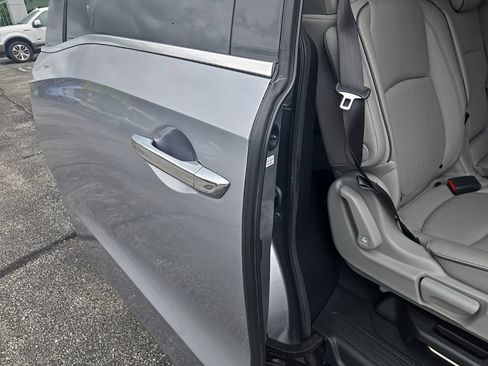 Used 2022 Honda Odyssey Elite image 34