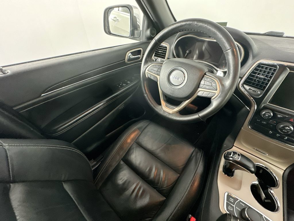 Used 2015 Jeep Grand Cherokee Limited AWD/4WD image 9