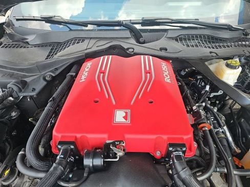 Used 2024 Ford Mustang GT Premium RWD image 18