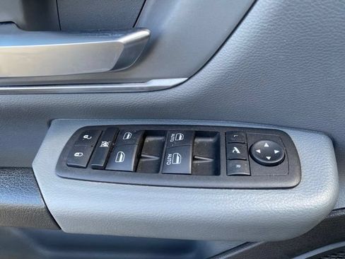 Used 2023 RAM 1500 Big Horn AWD/4WD image 29