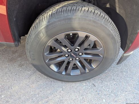 Used 2020 GMC Canyon SLE w/ Driver Alert Package image 5