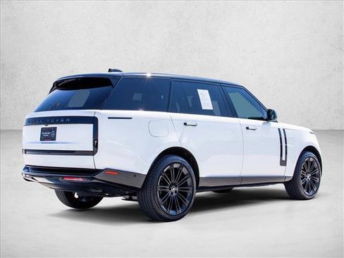 Used 2024 Land Rover Range Rover Long Wheelbase SE AWD/4WD image 5