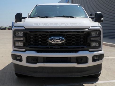 Used 2024 Ford F250 XL w/ STX Appearance Package AWD/4WD image 4