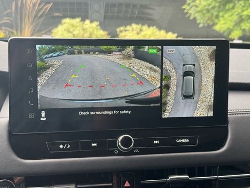 New 2025 Mitsubishi Outlander SE image 30