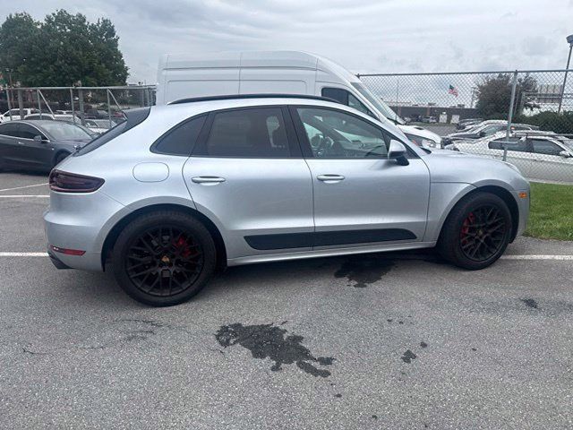 Used 2018 Porsche Macan GTS AWD/4WD image 8