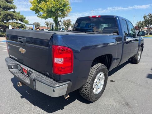 Used 2010 Chevrolet Silverado 1500 LT w/ Power Pack Plus RWD image 3
